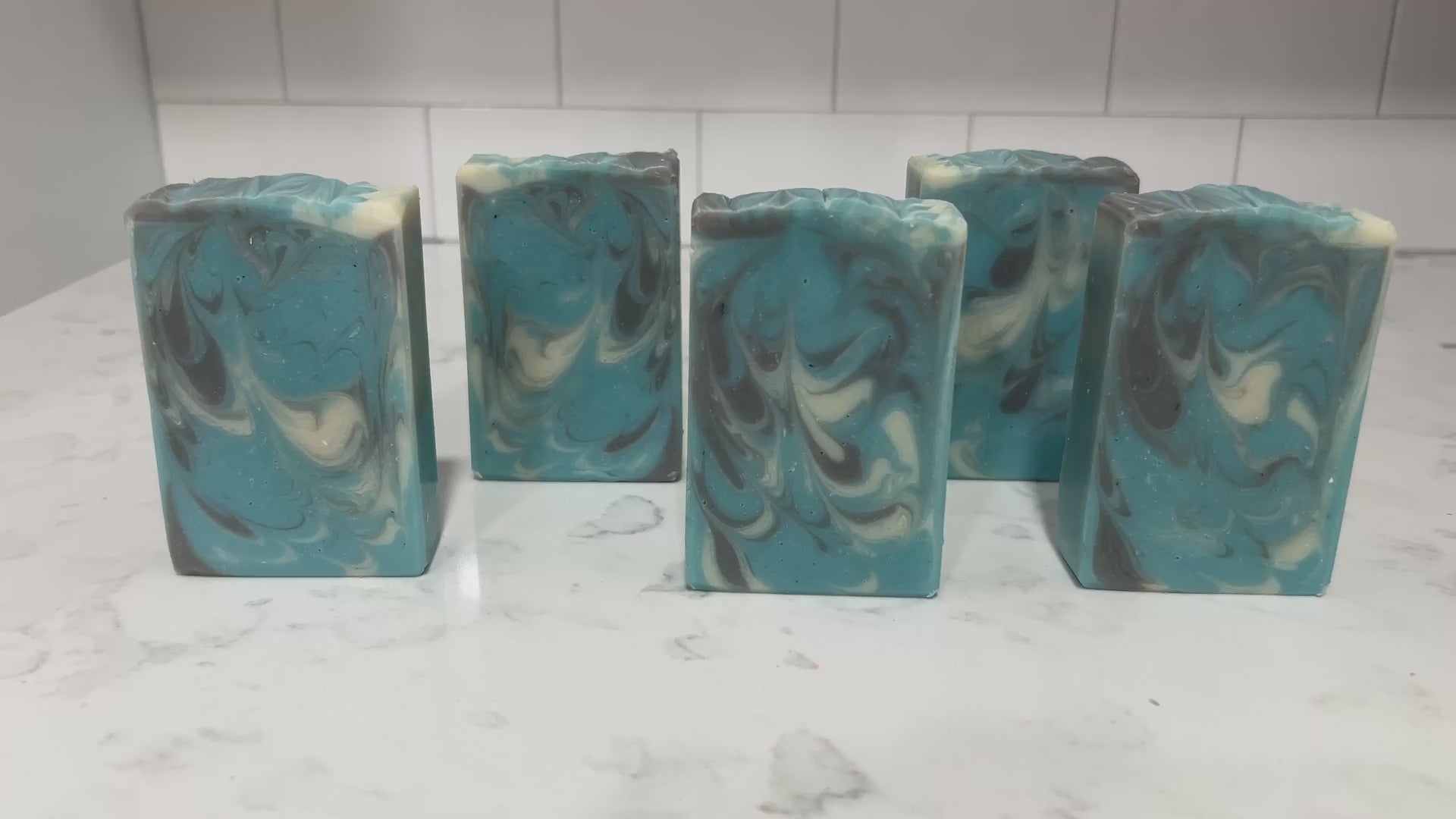 Bars of soap with swirls of blue, gray and white, inspired by the planet Andoria. The scent is White Christmas, a refreshing smell that smells like a pristine forest.