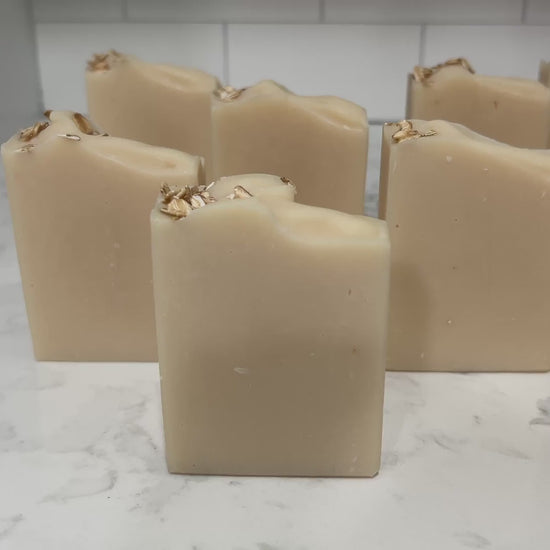 Bars of soap that contain no fragrance or colorants. The only additive is colloidal oats, making this soap a great choice for sensitive skin.